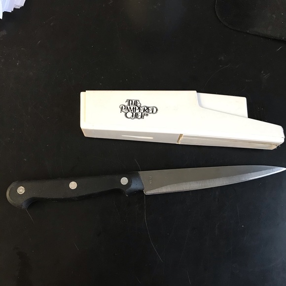 Pampered Chef Other - Pampered chef knife in sharpening honing case